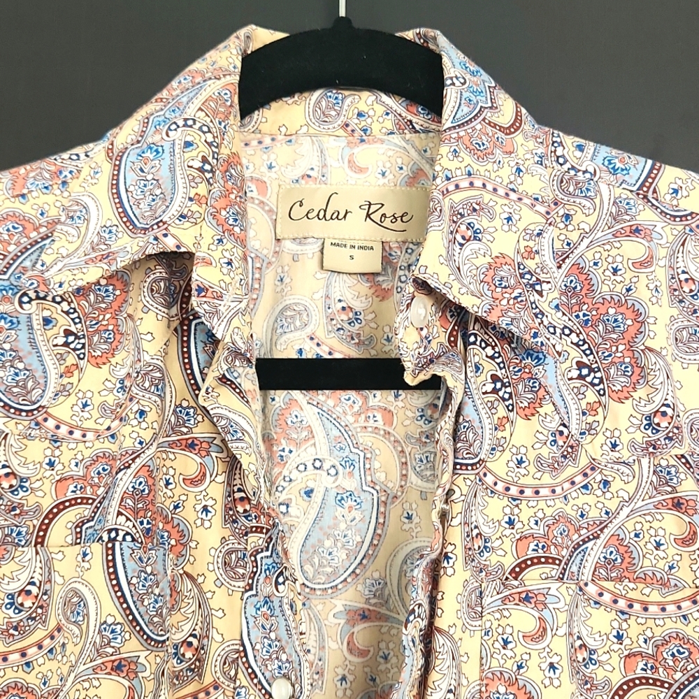 Women's shirt